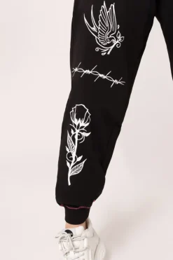 Avery Joggers