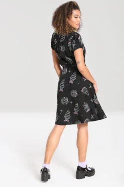 Merry Mid Dress