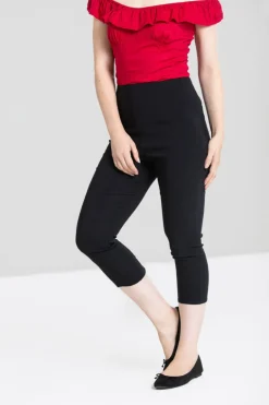 Tina Capris